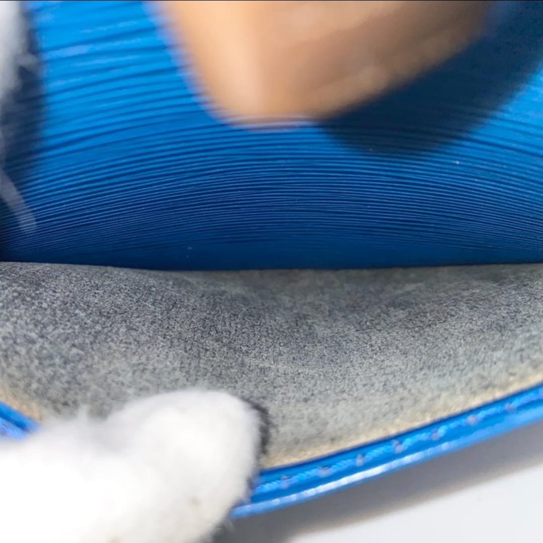 Louis Vuitton Speedy 35 in Toledo Blue Épi Leather | Pre-Owned Luxury